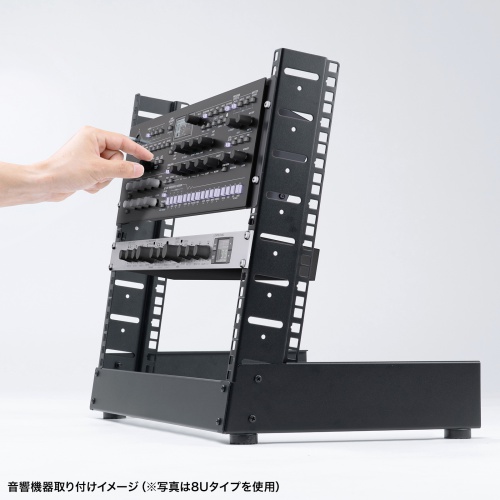 ���삵�Ă���l�q