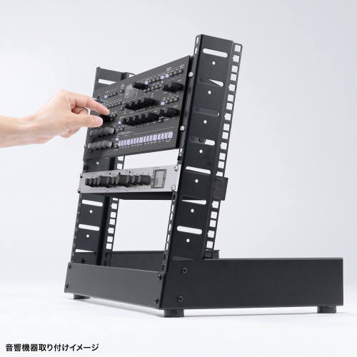 ���삵�Ă���l�q