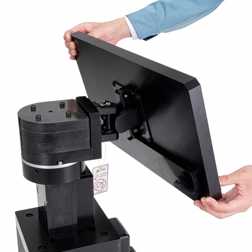 �C�ӂ̊p�x�Ńs�^�b�Ǝ~�܂�