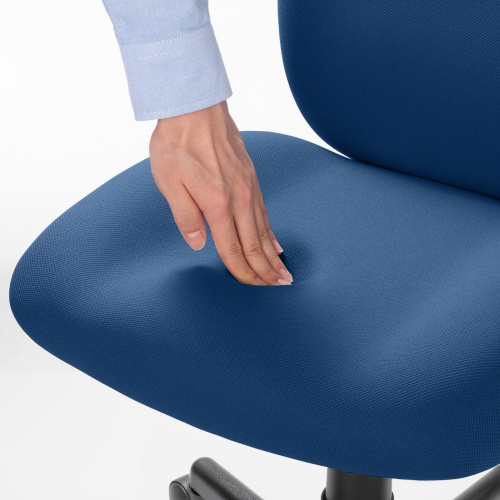 �E���^���f�ނ̃N�b�V�������̗p