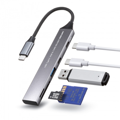 USB A�~1�AType-C�~2�A�J�[�h���[�_�[2��𓋍�