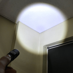 小型LED懐中電灯